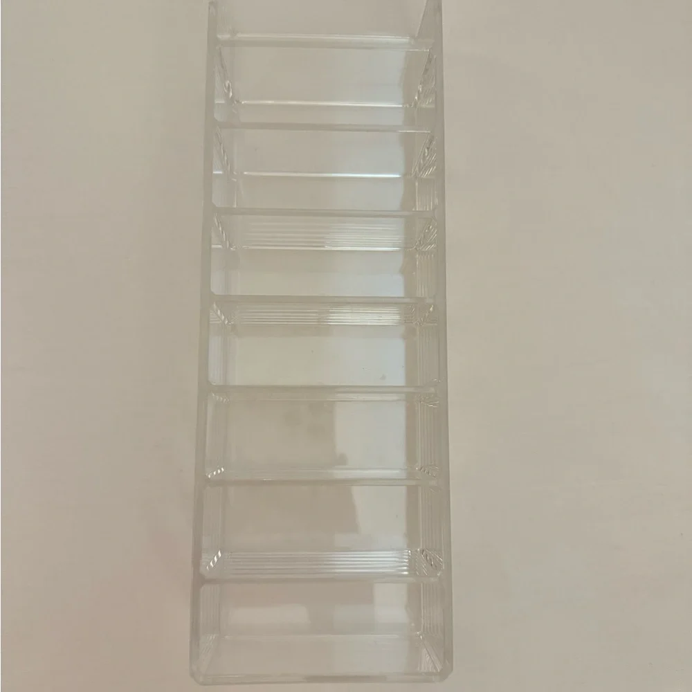 CLEAR ACRYLIC MAKEUP ORGANIZER
